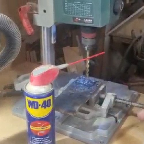 WD-40 skvělý pomocník i při vrtání