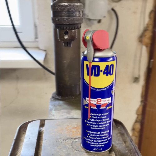 Dědova vrtačka a kouzlo WD-40